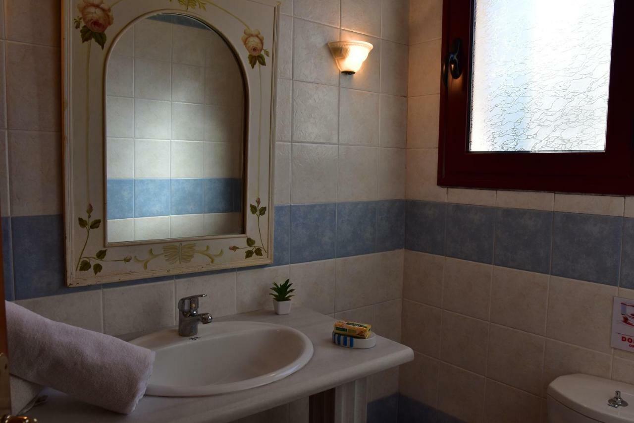 Megás Limniónas Anais Apartments מראה חיצוני תמונה