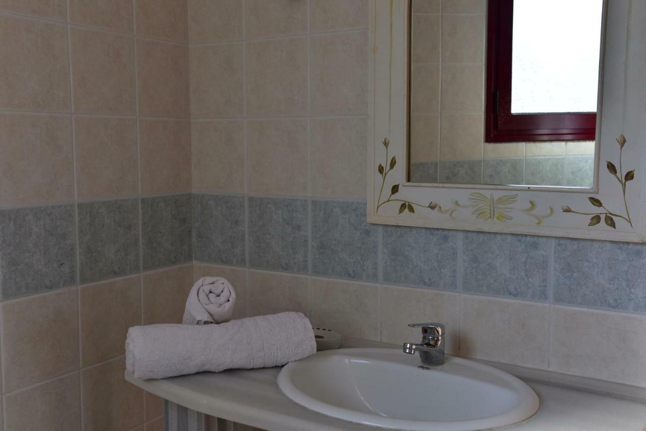 Megás Limniónas Anais Apartments מראה חיצוני תמונה