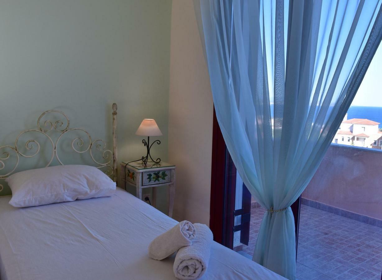 Megás Limniónas Anais Apartments מראה חיצוני תמונה